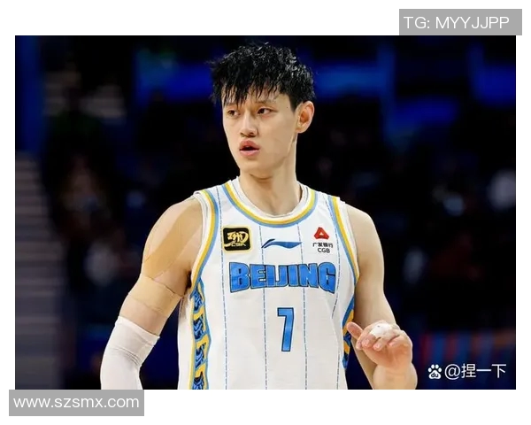 曾凡博三节狂砍33分创生涯新高周琦双双发力助力球队获胜